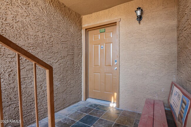 151 E Broadway Rd in Tempe, AZ - Building Photo - Building Photo