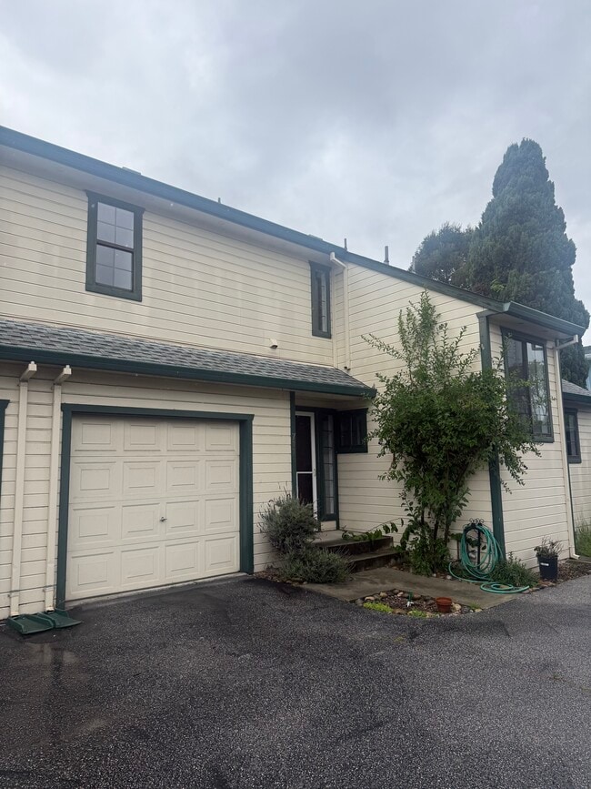 property at 711 Hanover St