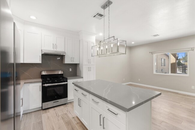 10508 Mattock Ave, Unit A in Downey, CA - Building Photo - Building Photo