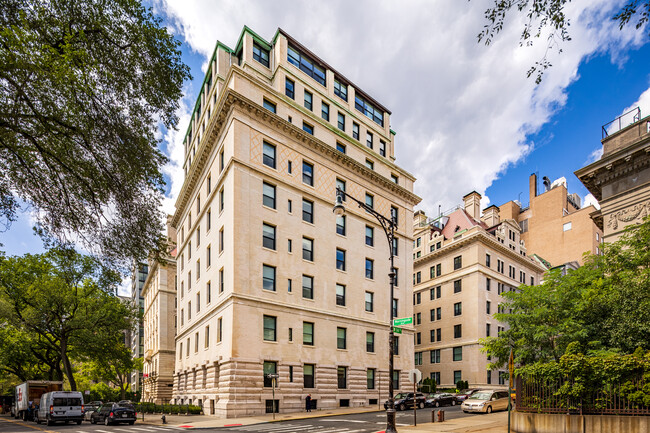 30 Morningside Dr in New York, NY - Building Photo - Primary Photo