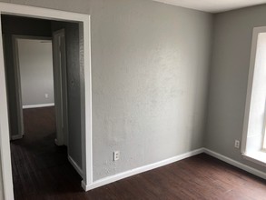 1037 E Tucker St in Fort Worth, TX - Building Photo - Interior Photo