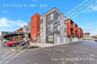 875 S Depot St in Clearfield, UT - Building Photo