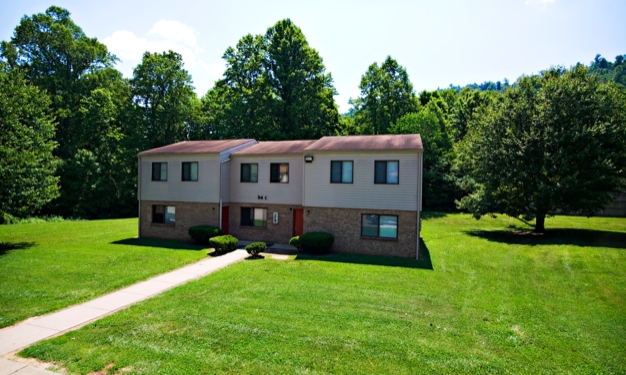 Echo Hill in Vanceburg, KY - Building Photo