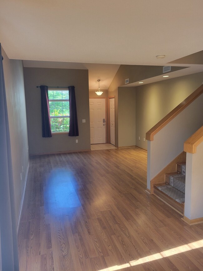 601 Orchard Hills Dr in Norwalk, IA - Foto de edificio - Building Photo