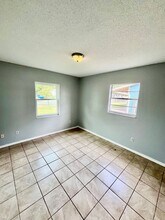 39500 Lincoln Ave in Zephyrhills, FL - Building Photo - Building Photo