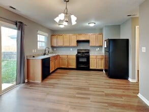 2832 Wolfgang Way in Indianapolis, IN - Foto de edificio - Building Photo