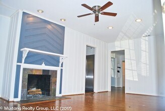 6203 Penrose Ave in Dallas, TX - Building Photo - Building Photo