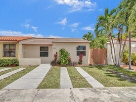 9843 SW 2nd St in Miami, FL - Building Photo