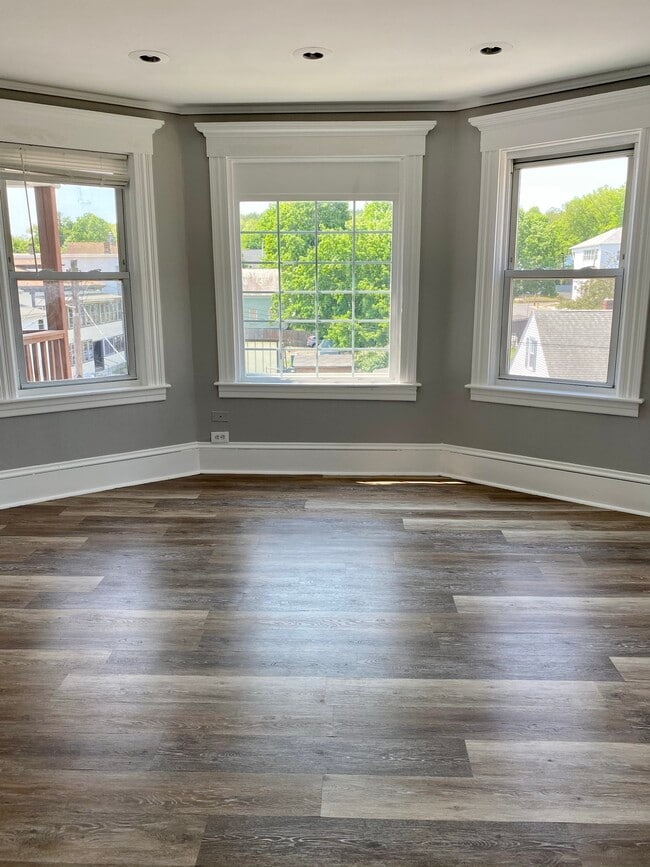 44 Market St Apartments and Nearby Fitchburg Apartments For Rent