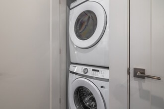 The Lowe in Savannah, GA - Building Photo - Interior Photo