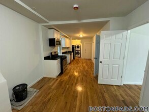 506 E Broadway in Boston, MA - Building Photo - Building Photo