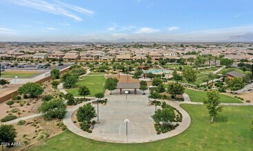 22834 E Silver Crk Ln in Queen Creek, AZ - Building Photo - Building Photo