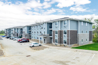 The Allure at 57 in Norwalk, IA - Foto de edificio - Building Photo