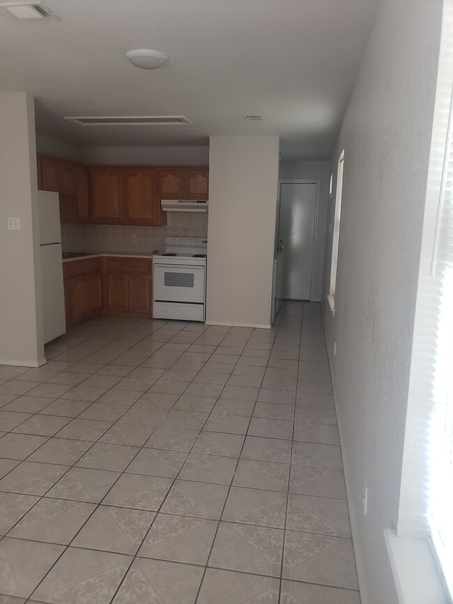 1710 Lexington Cir, Unit C