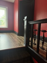 220 Park Ave, Unit #220B in Beaver Dam, WI - Foto de edificio - Building Photo
