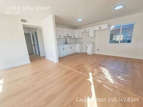 1219 E 57th St in Los Angeles, CA - Building Photo - Building Photo