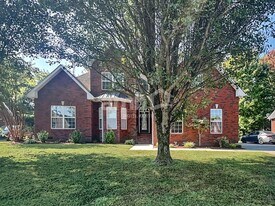 447 Titans Cir in Murfreesboro, TN - Building Photo