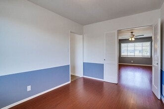 4084 S Muirfield Rd in Los Angeles, CA - Building Photo - Building Photo