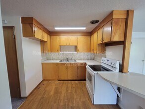 1702 W 7th Pl in Kennewick, WA - Building Photo - Building Photo