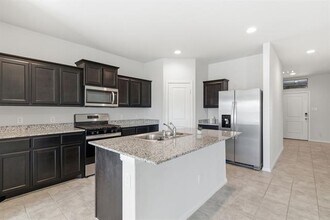 3613 Ridgeway Ln in Lantana, TX - Building Photo - Building Photo