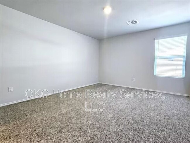 1505 Land Run Wy in El Reno, OK - Building Photo - Building Photo