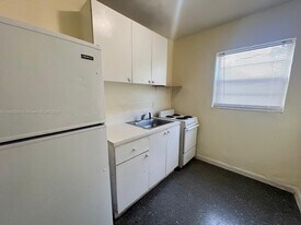 1801 NW 54th St in Miami, FL - Building Photo