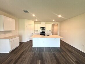 5513 Hayloft Dr in Apopka, FL - Building Photo - Building Photo