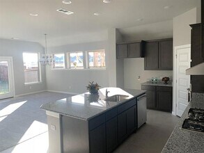 1821 Leo Dr in Van Alstyne, TX - Building Photo - Building Photo