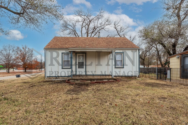 property at 5111 W Robinson St