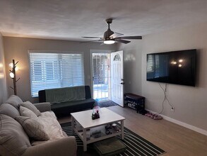 1619 Pentecost Way in San Diego, CA - Building Photo - Building Photo