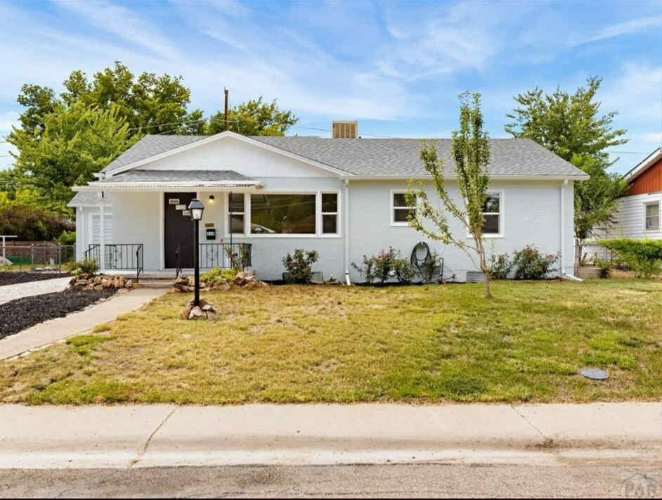 314 Kenwood Dr in Pueblo, CO - Building Photo