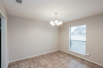 2408 Colonial in Mesquite, TX - Building Photo - Building Photo