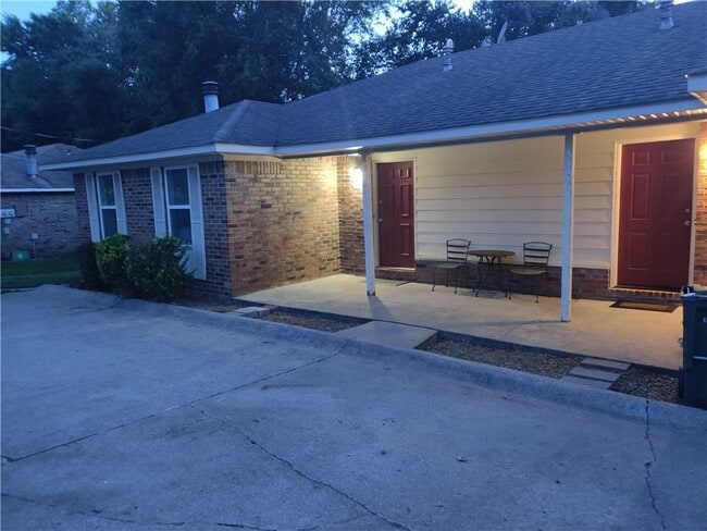 property at 3141 Old Missouri Rd
