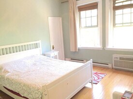 2010 Kalorama Rd NW, Unit 302 in Washington, DC - Building Photo