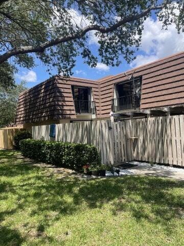 1221 12th Ln in Palm Beach Gardens, FL - Building Photo - Building Photo
