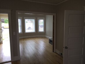 2214 W 3rd St in Duluth, MN - Building Photo - Building Photo