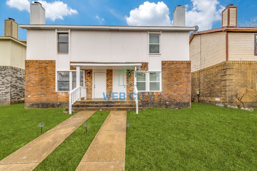 228 Alexandria St in Mesquite, TX - Foto de edificio