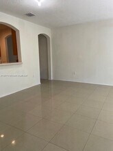4240 NE 9th St in Homestead, FL - Building Photo - Building Photo