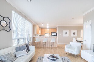 The Harriston in London, ON - Building Photo