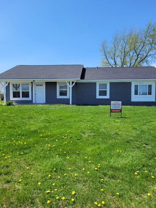 110-112 Sanders Ct in Lebanon, IN - Foto de edificio