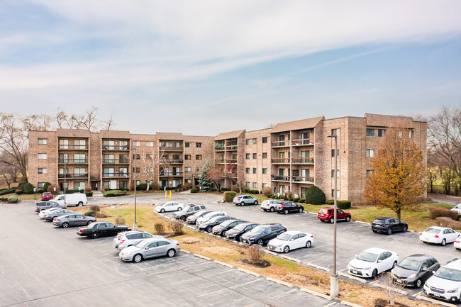 1400 N Elmhurst Rd in Mount Prospect, IL - Building Photo - Building Photo