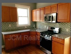 13 Hendry St in Boston, MA - Building Photo