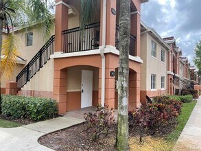3760 N Jog Rd, Unit 101 in Royal Palm Beach, FL - Building Photo - Building Photo
