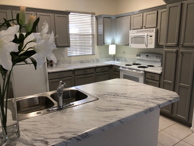 1843 E San Tan St in Chandler, AZ - Building Photo - Building Photo