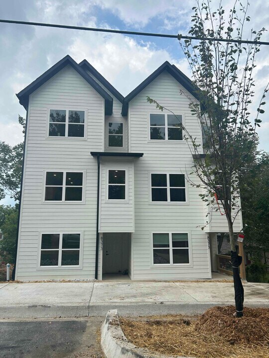 373 W Rock St in Fayetteville, AR - Building Photo