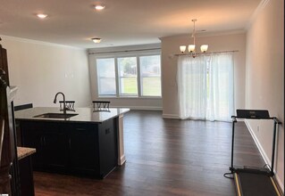 423 Yellow Fox Rd in Greer, SC - Building Photo - Building Photo