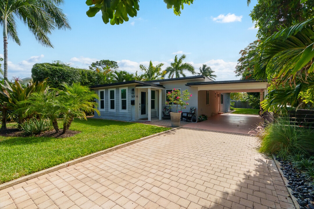 1629 NE 17th Ter, Unit Echelon in Fort Lauderdale, FL - Building Photo