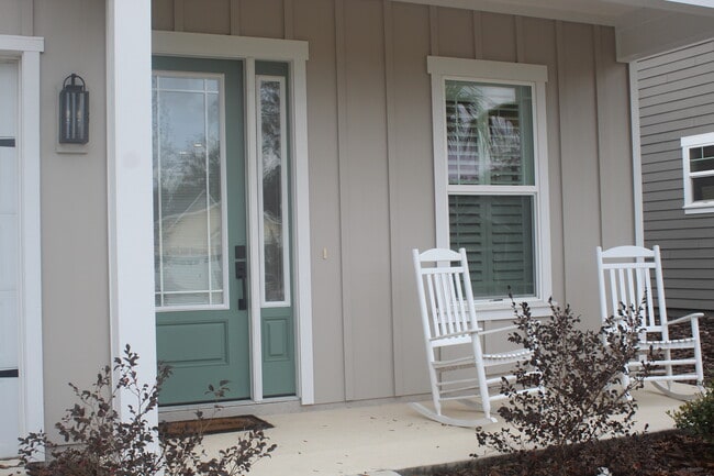 2520 NW 48th Ter in Gainesville, FL - Building Photo - Building Photo