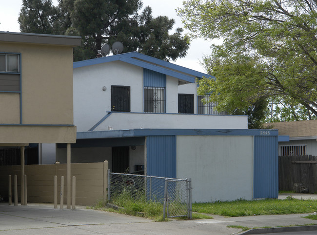 2446 Cutting Blvd in Richmond, CA - Building Photo - Building Photo