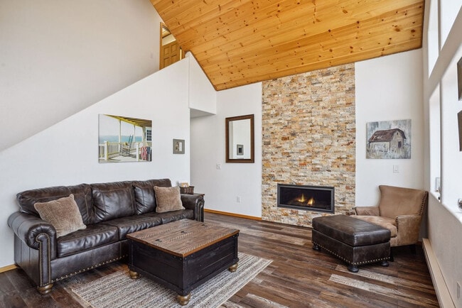property at 51 Dakota Ln